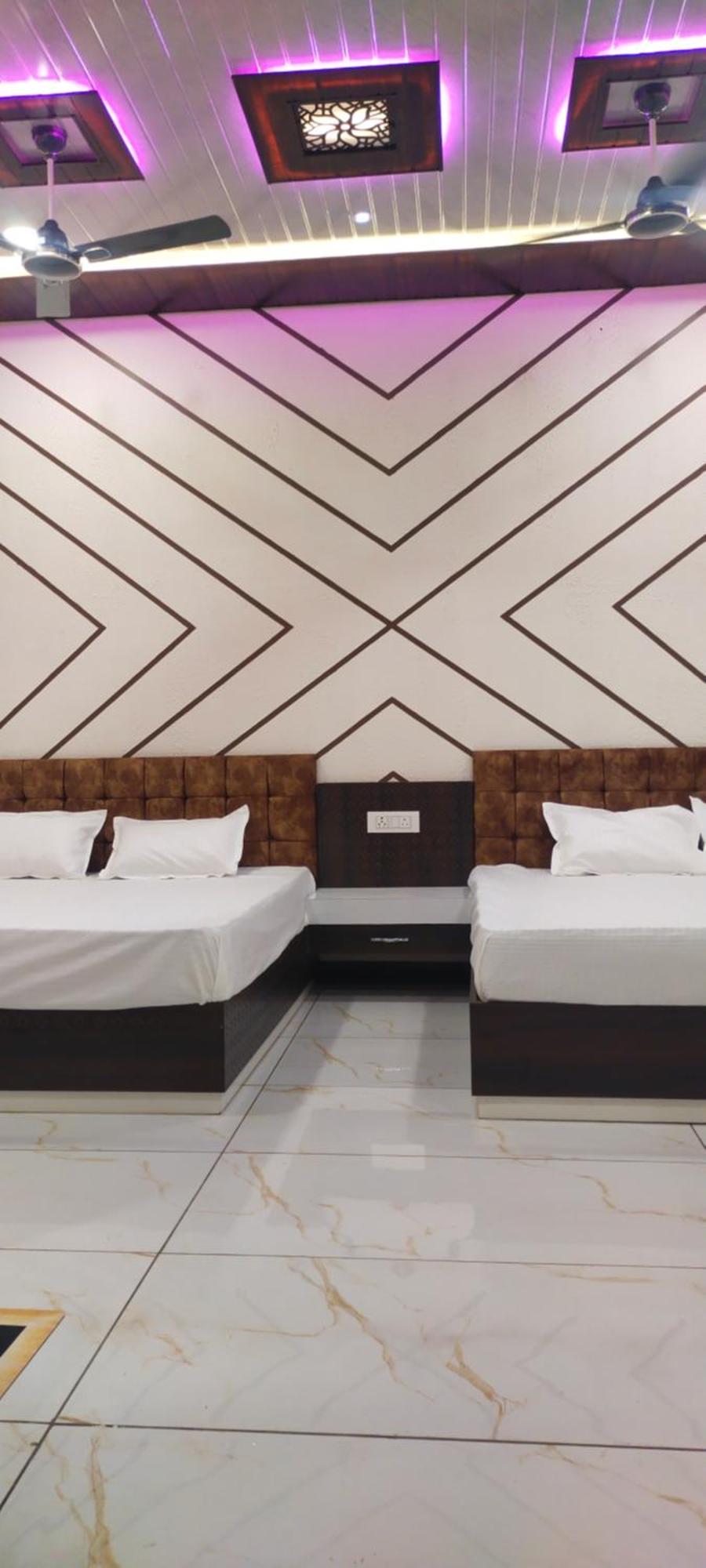 Anant Home Stay Ujjain Δωμάτιο φωτογραφία